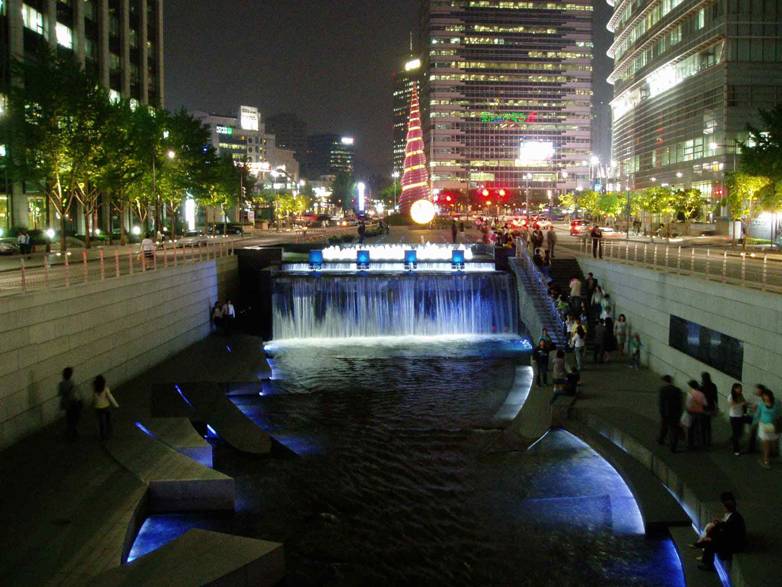 http://www.dsd.gov.hk/TC/Files/publications_publicity/newsletter/news46/ccs%20reloaded/Graphics/n001/JPG/Seoul-1.jpg